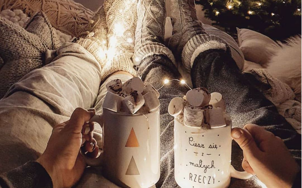 9 Picture-Perfect Holiday Activities That'll SLEIGH On The Gram