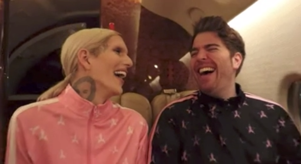 The 14 Stages Of Buying The Shane Dawson x Jeffree Star Conspiracy Palette