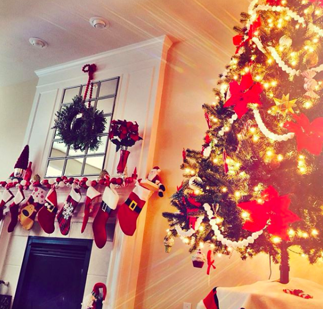 The Ultimate Christmas Decor Shopping List To Deck The Halls Of Your Dorm