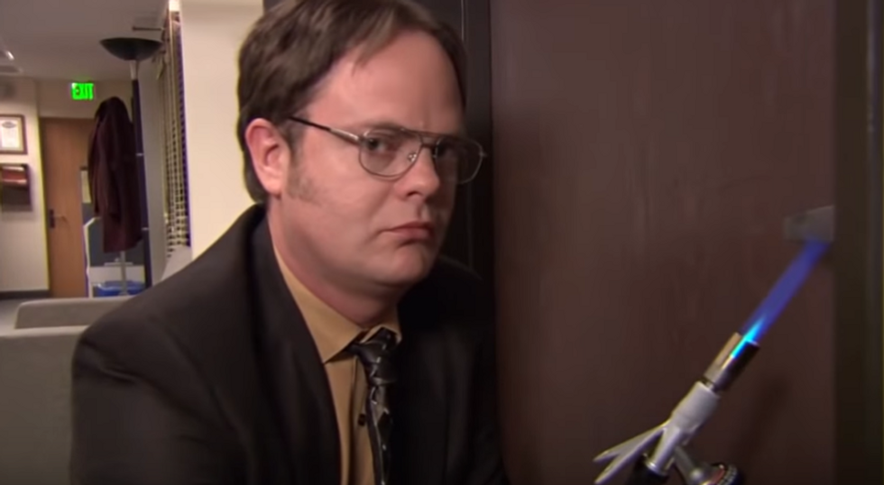 Here Are 8 Of Some The Most Hilarious Episodes Of 'The Office' To Help That Stressful Student Unwind