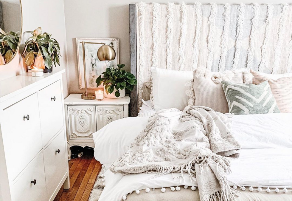 7 Tips All Broke College Girls NEED To Design A Pinterest-Worthy Room On A Budget