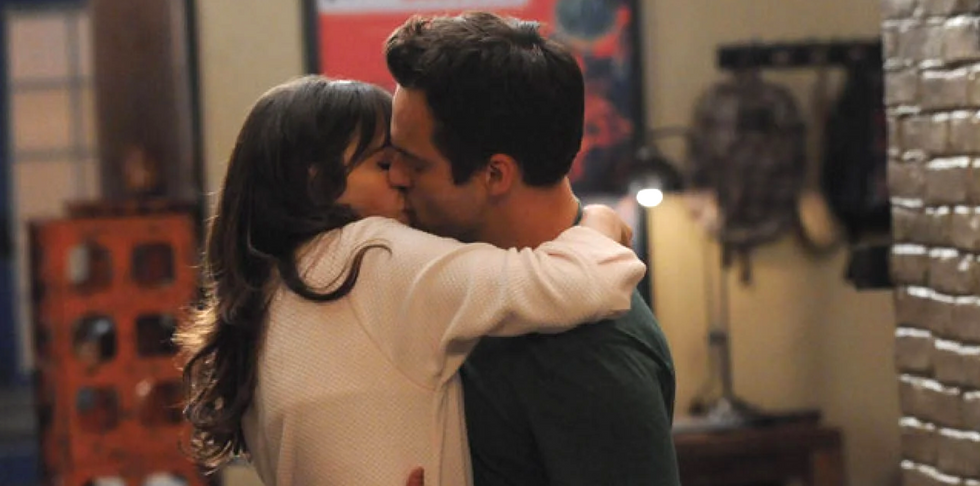 ​20 Types Of New Year's Kisses You'll Definitely Witness When The Ball Drops At Midnight