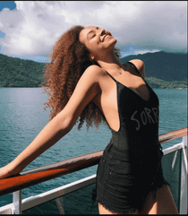 15 Things You Can't Deny If You're The Girl Who ALWAYS Wears Black