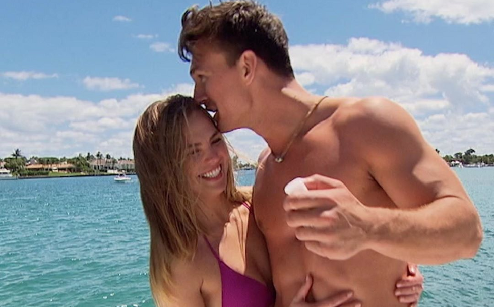 7 Signs Hannah B. And Tyler C. Are TOTALLY Back Together