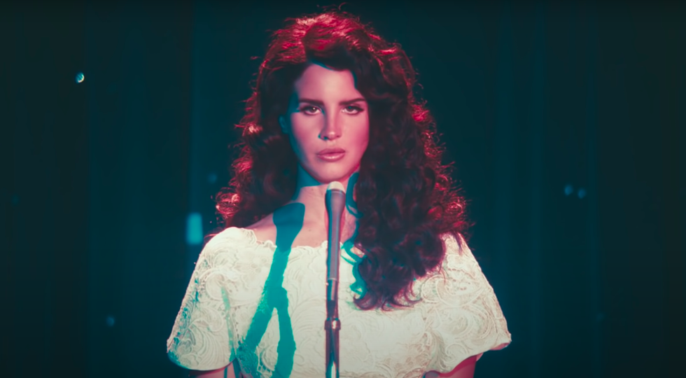 Lana Del Rey Is Your New Summertime Fashion Inspiration