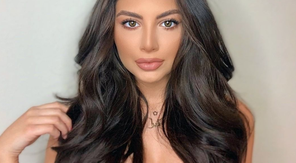 This Bellami Professional Flat Iron Is Quarantine's Answer To Salon Blowouts — In Under 15 Minutes