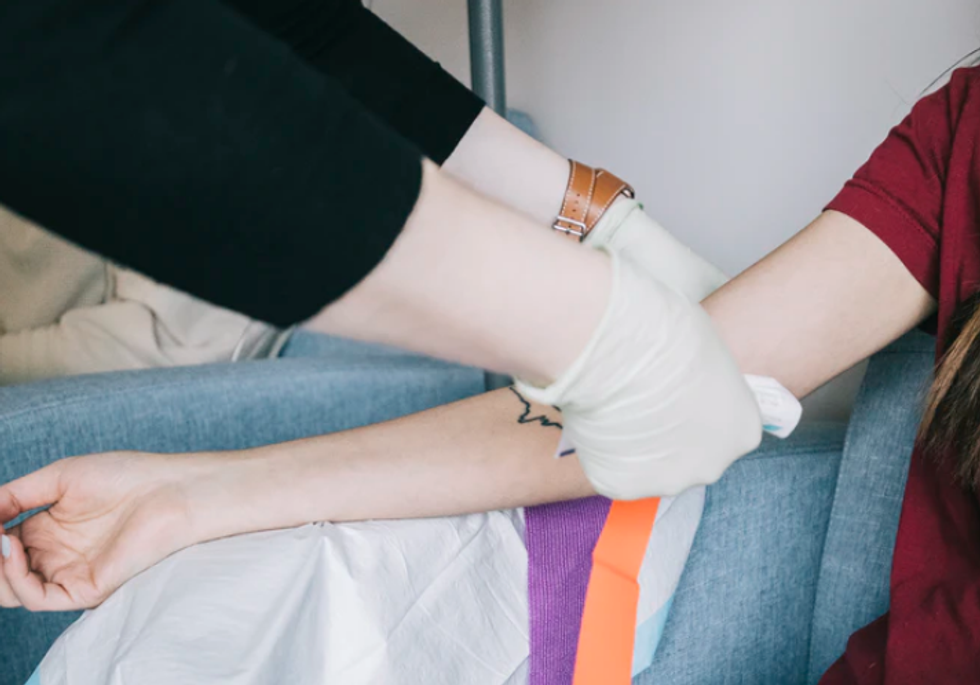 I Spoke To An Oklahoma City Nurse's Assistant About COVID-19, And It Really Put Things Into Perspective