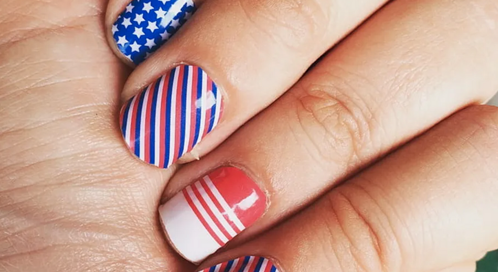 These 11 July 4th-Inspired Nails Are Bound To Spark Some SERIOUS Fireworks At Your Home BBQ