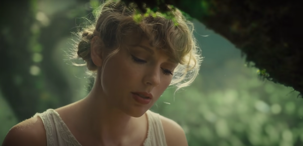26 Lyrics On Taylor Swift's New Album That'll Have You Reminiscing About Your Past Lovers