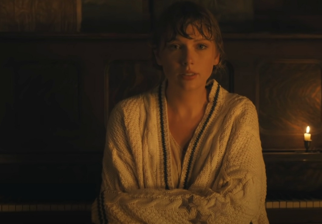 7 Reasons 'Folklore' Proves Taylor Swift Is The Last Great American ANYTHING In 2020