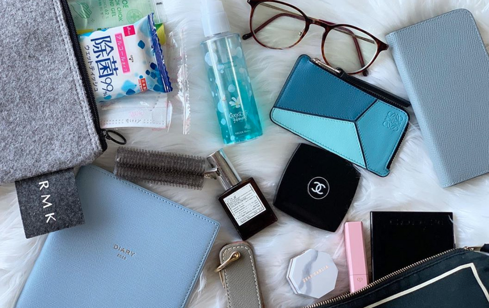 10 Things I Always Carry In My Purse To Feel Safe Fully Prepared During A Pandemic