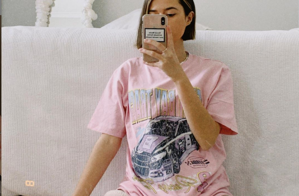 10 Oversized Graphic Tees As Cute As Urban — All Under $30