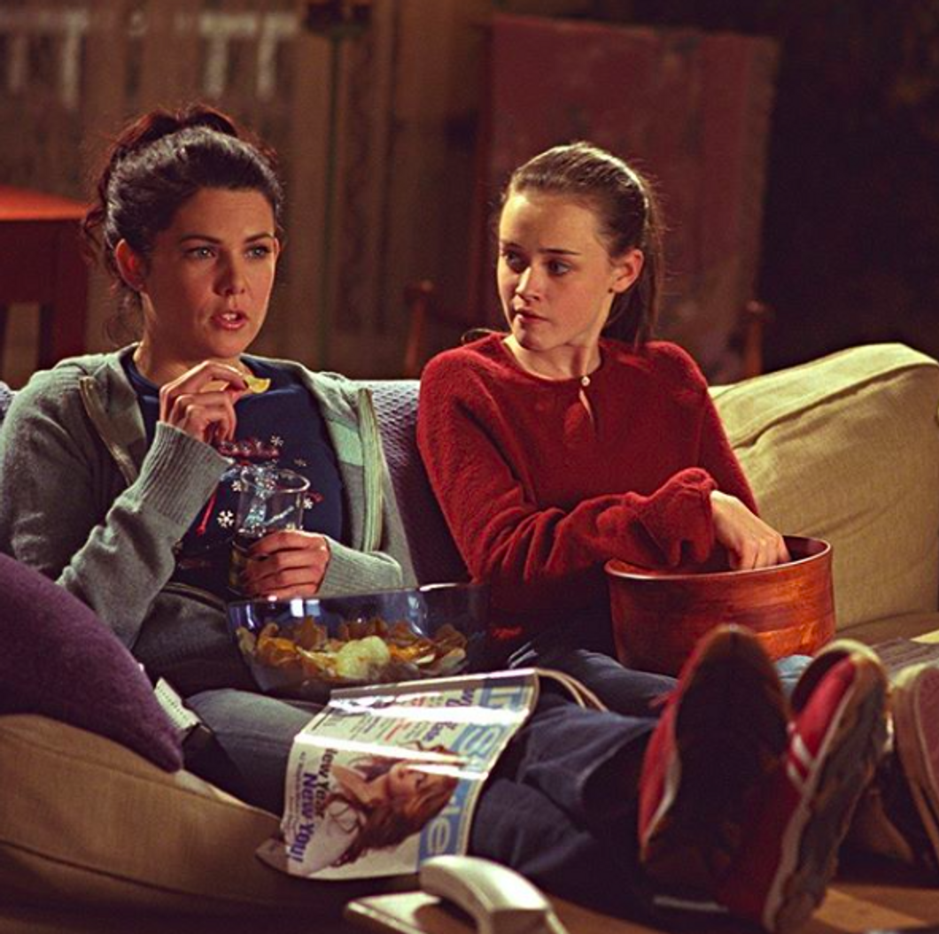 28 Unanswered Questions I Have About 'Gilmore Girls' 20 Years Later After It First Aired