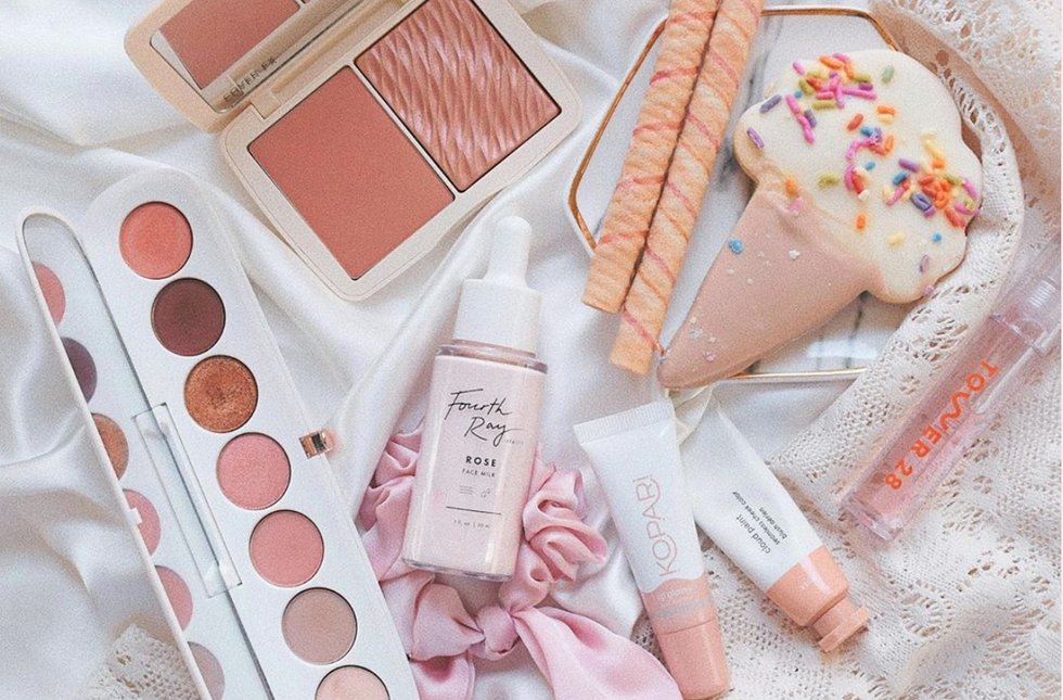 17 Amazon Prime Day Beauty Deals So Blush-Worthy, You Won’t Want To Brush Them Aside