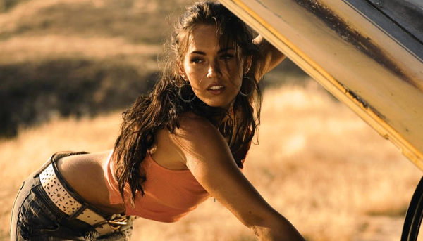 How Young Feminists Can Understand And Subvert The Internalized Male Gaze