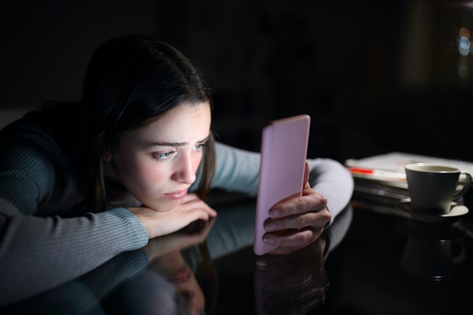 The Effects of Social Media on Depression and How You Can Overcome Them