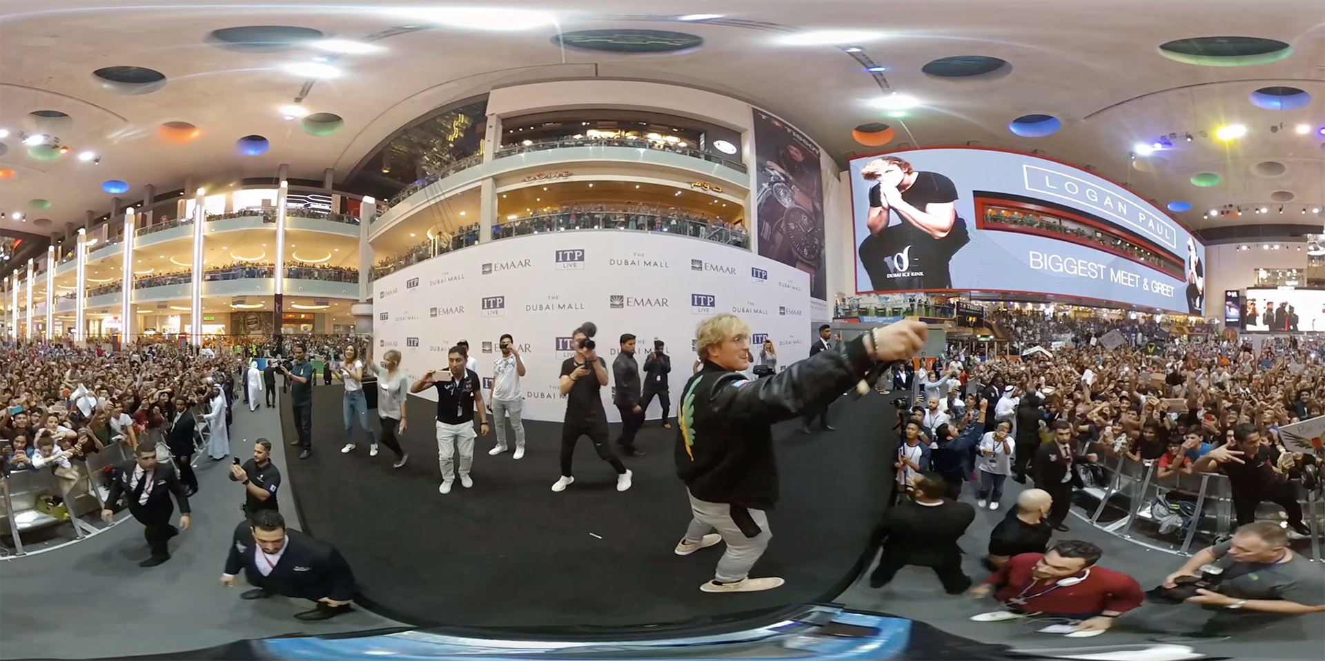 Stream with VUZ: Your 360-Degree Guide to the World