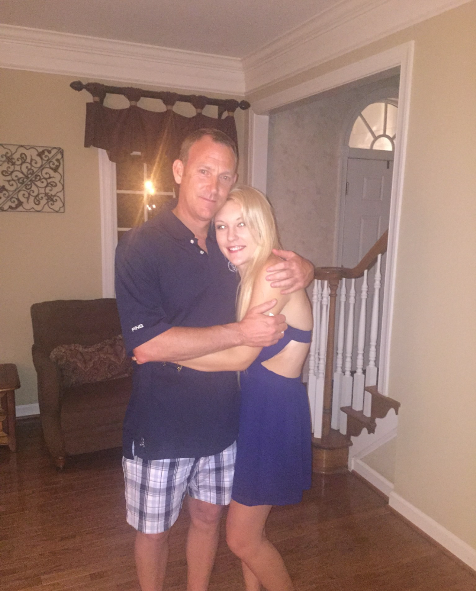 What It's Like Spending The Holidays With Divorced Parents