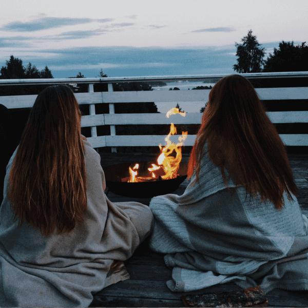 10 Pros And Cons Of Having A Long Distance Best Friend