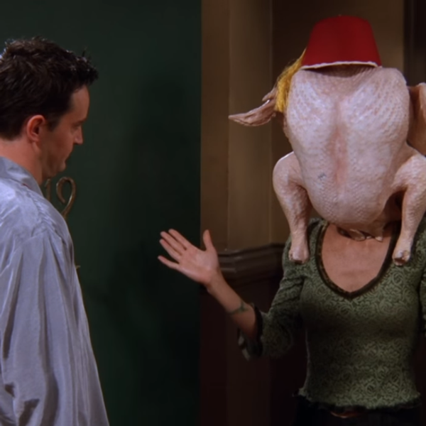 5 Must-Haves At Friendsgiving