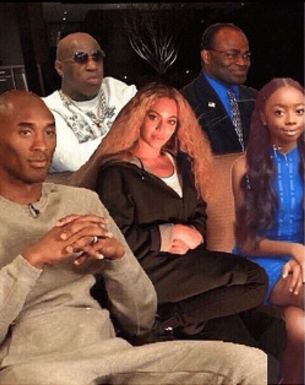 5 Dance Moves To Finesse On Your Friends With