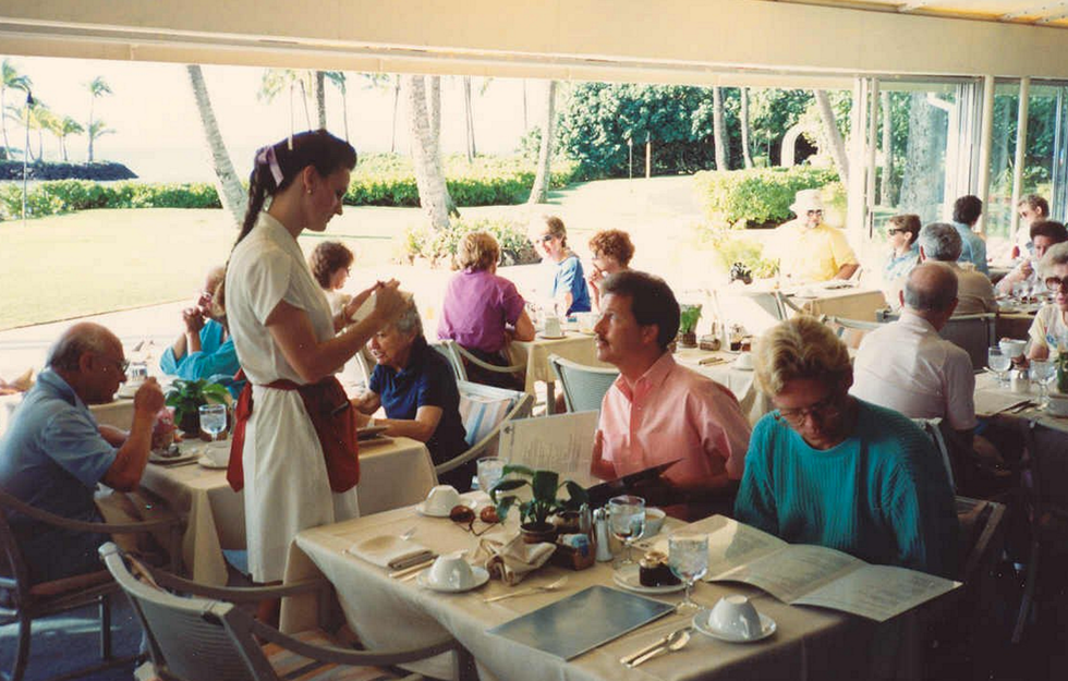 5 Things All Restaurant Workers Know Too Well