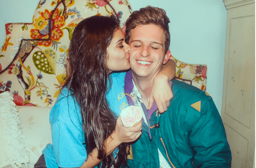 The Technological Trap In Long Distance Relationships