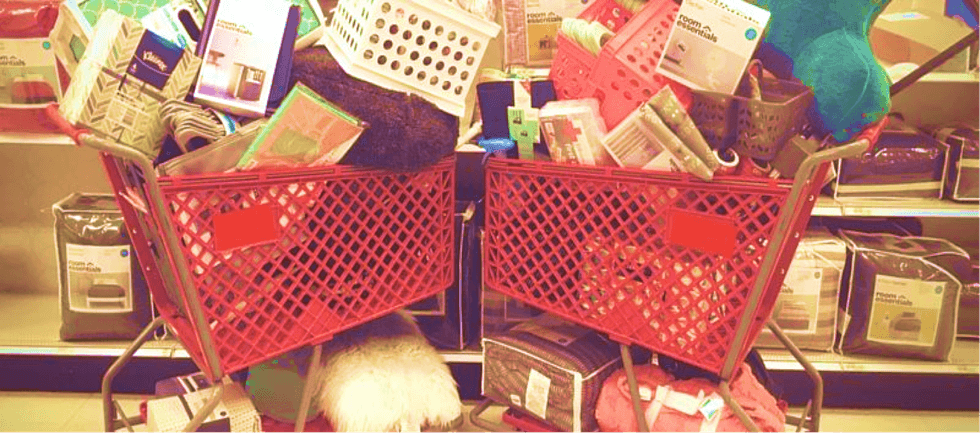 7 Thoughts All College Freshmen Have While Dorm-Shopping