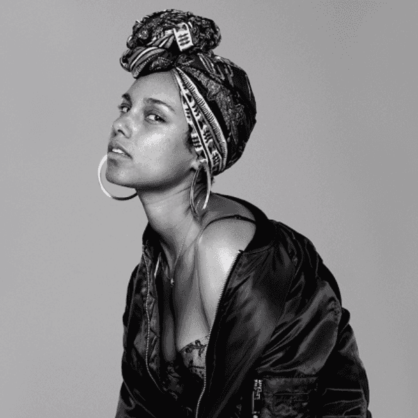 Alicia Keys’ Inspiring Movement: #NOMAKEUPMOVEMENT