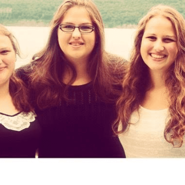 8 Things about Having 2 Sisters