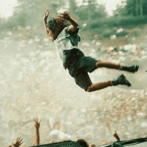 5 Essential Grunge Bands To Check Out