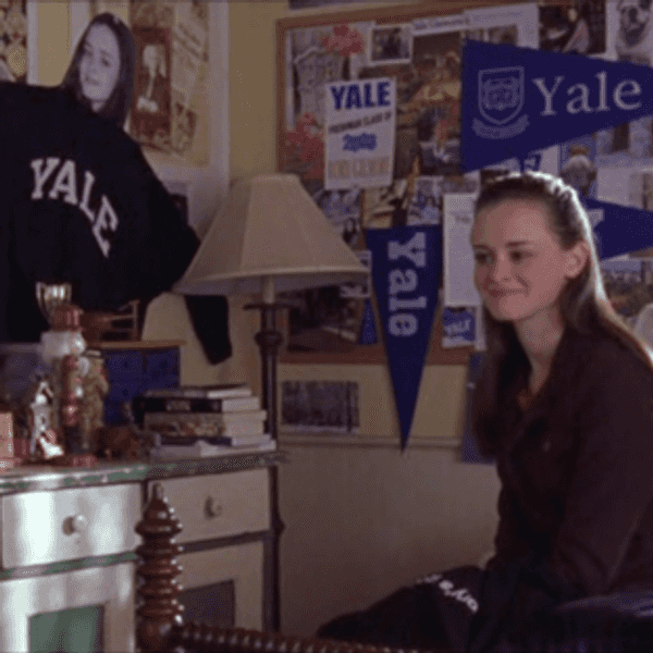10 Times 'Gilmore Girls' Perfectly Summed Up College
