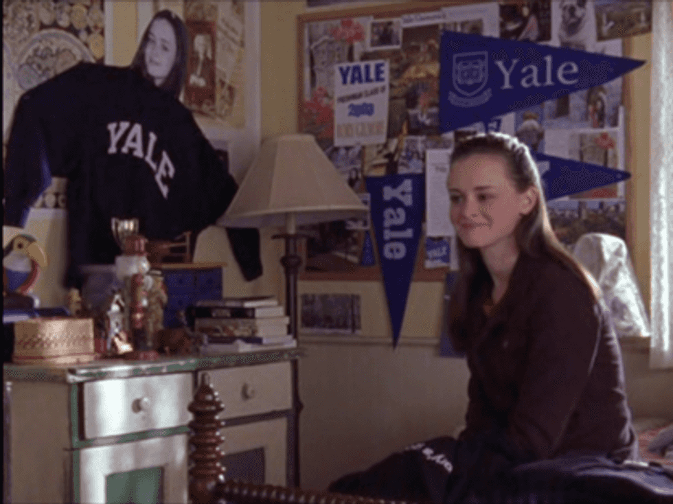 10 Times 'Gilmore Girls' Perfectly Summed Up College