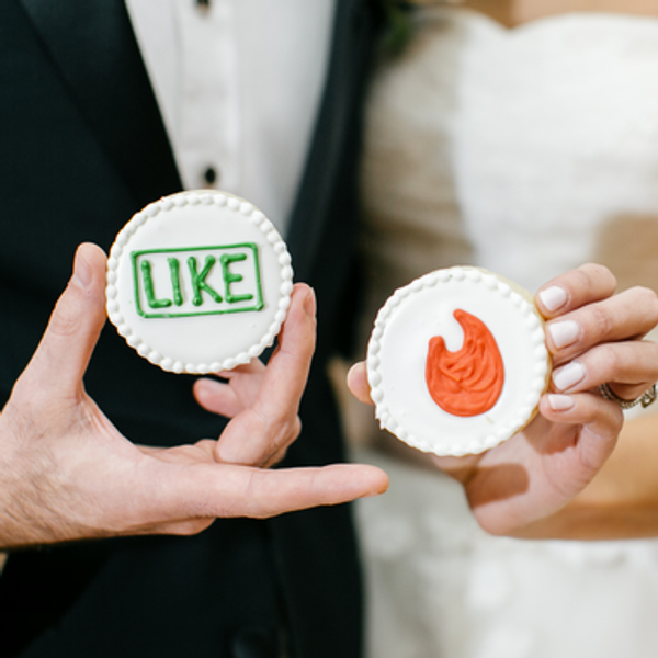 Eight Reasons Why You Should Not Date on Tinder