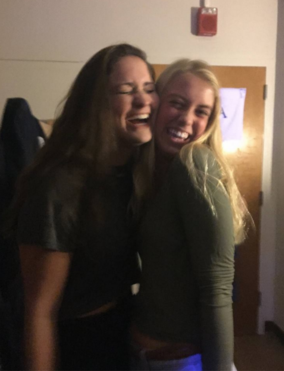 11 Life Lessons That I Want My Little Sister To Know