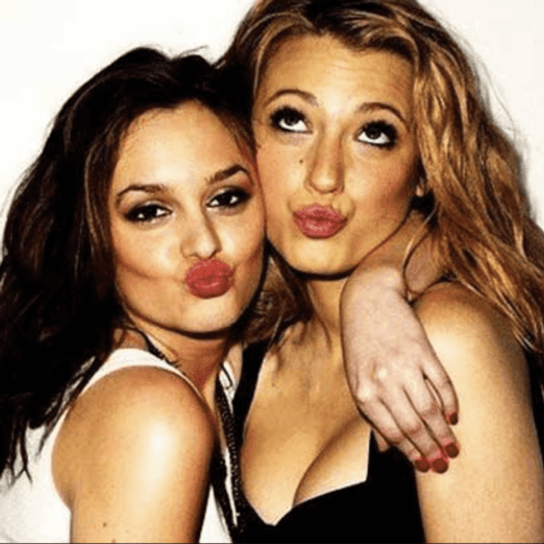 5 Ultimate Reasons You Should Live With Your Best Friend