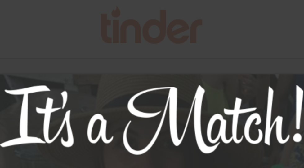 10 Tinder Messages That Are So Bad They're Good