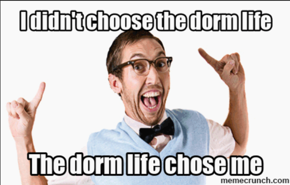 8 People Every College Dorm Floor Has