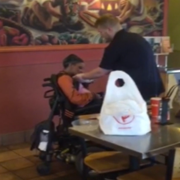 Qdoba Employee Proves Kindness Still Exists