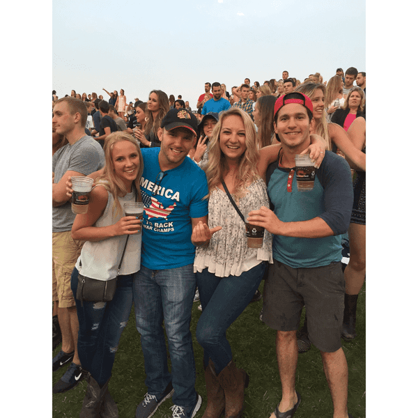 5 Reasons To Never Lose Touch With Your High School Friends
