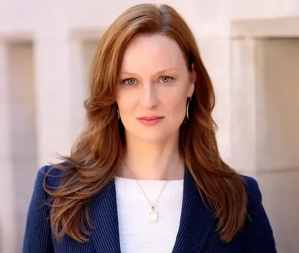 Who would benefit from professional headshots?