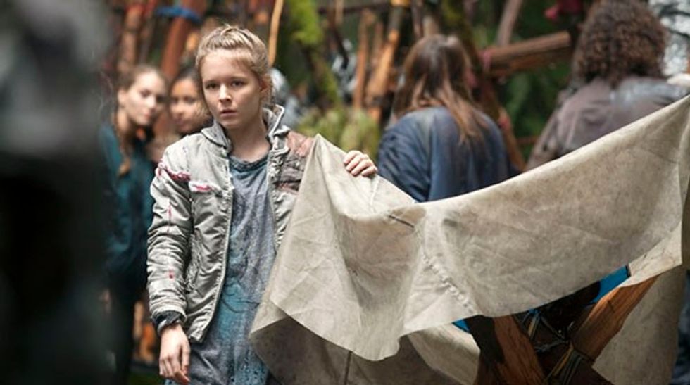 Izabela Vidovic in The 100 Season 1