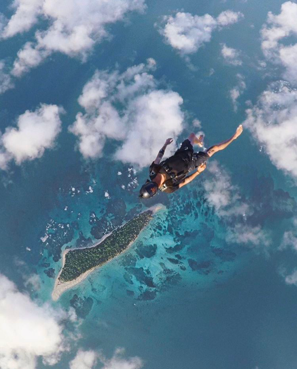 Jay Alvarrez sky-diving