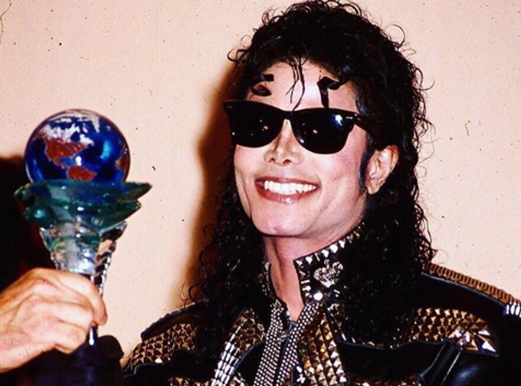 Michael Jackson receiving the Good Scout Humanitarian Award