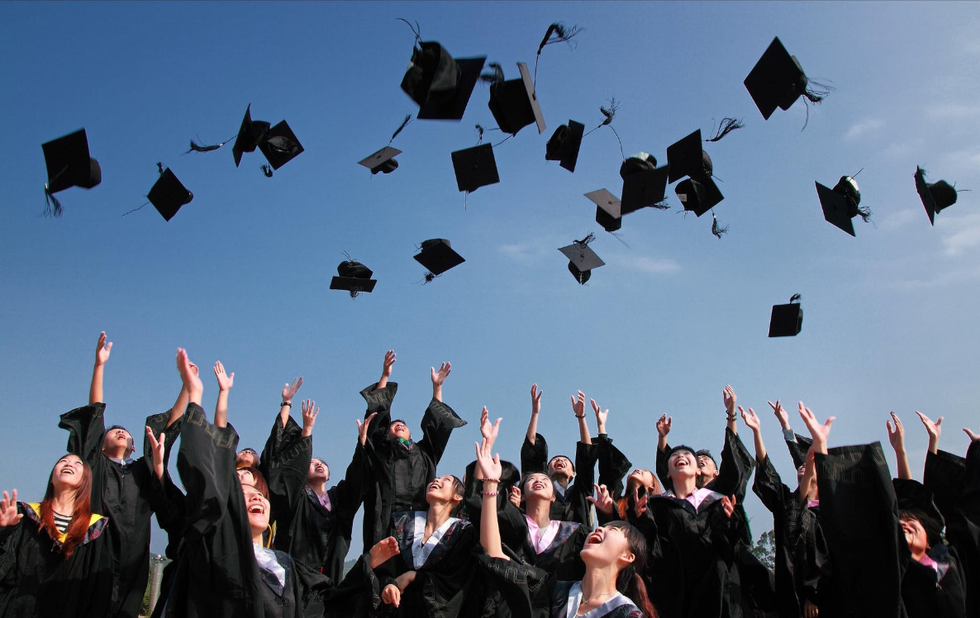 Pexels/high school graduation/pixabay