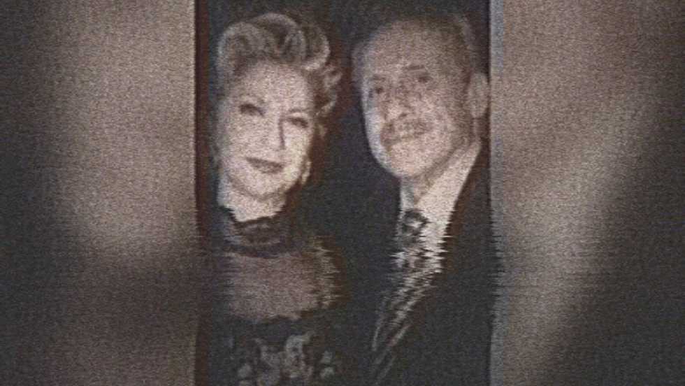 radio lebanon on a phone