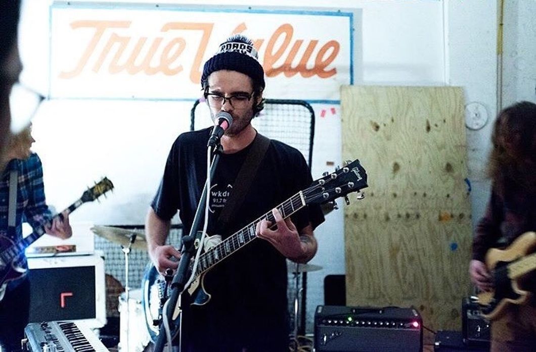 Slaughter Beach, Dog performing live