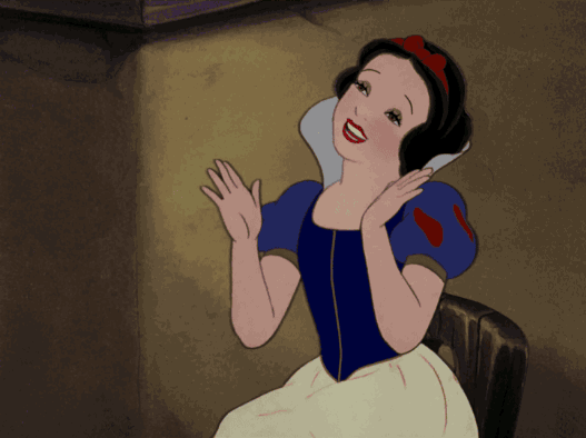 Snow White Clapping