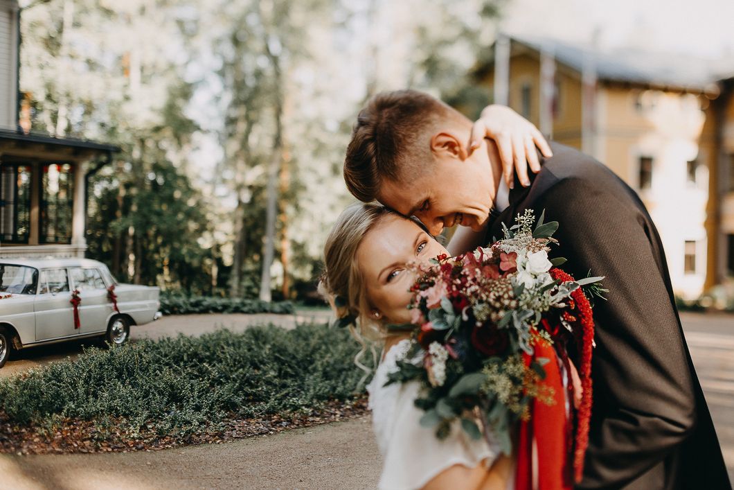 I Never Wanted A Wedding, But In The End, I Fell In Love With Our Unforgettable Day For These 6 Reasons