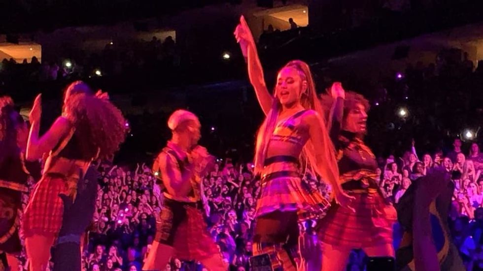 10 Songs From Ariana Grande's "Sweetener Tour" That Are Even Better Live